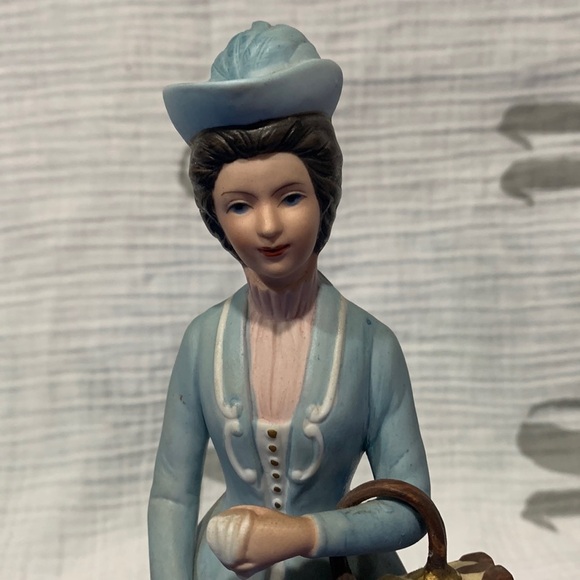 Mrs. P.F.E Albee 6 piece Collection. Make offer - Picture 3 of 16